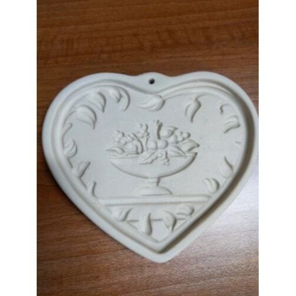 Pampered Chef Come to the Table Heart Cookie Mold #2913 1999